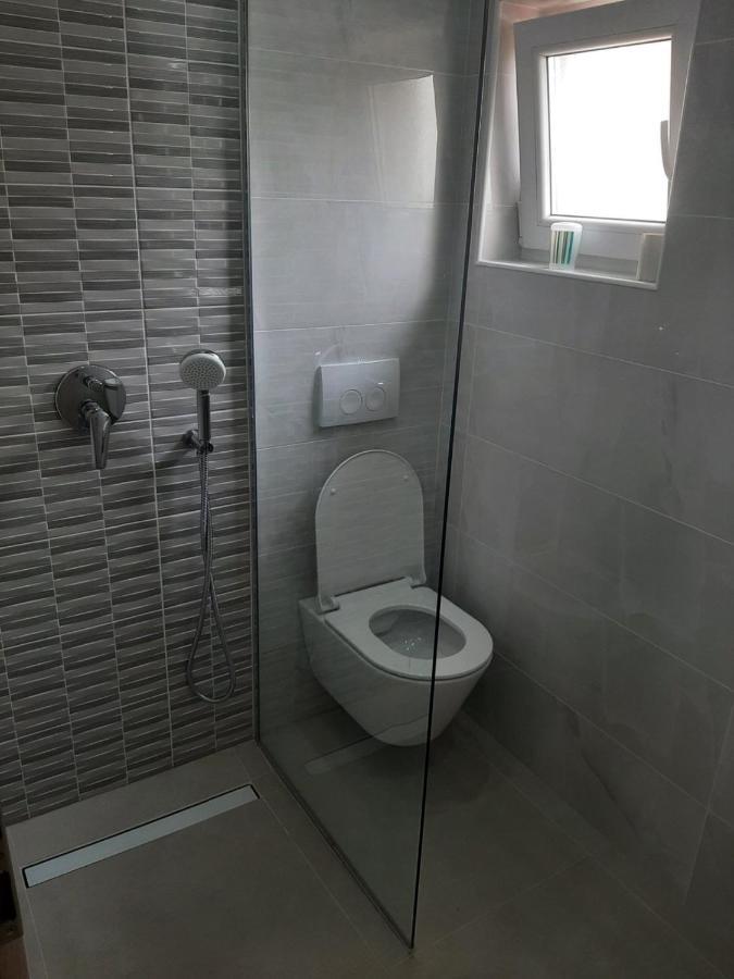 Apartmani Bulajic Krk Town Eksteriør bilde
