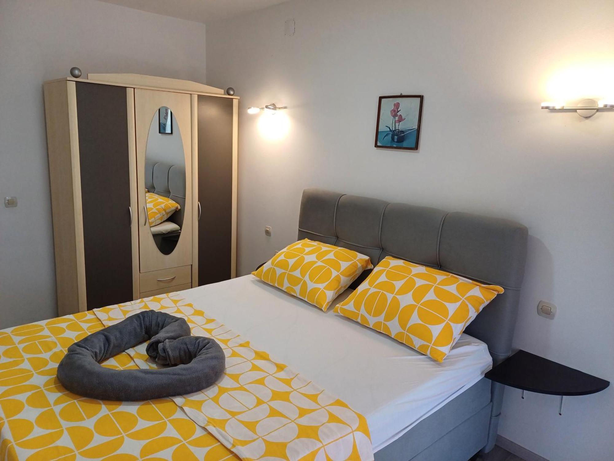 Apartmani Bulajic Krk Town Eksteriør bilde